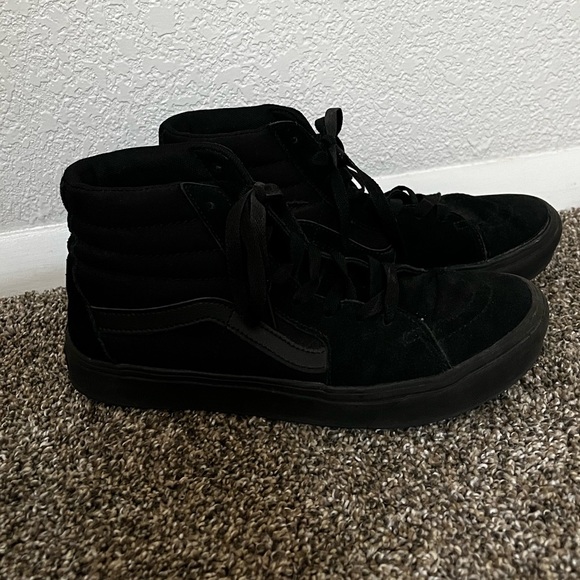 All Black Sk8-Hi Vans - Picture 2 of 4
